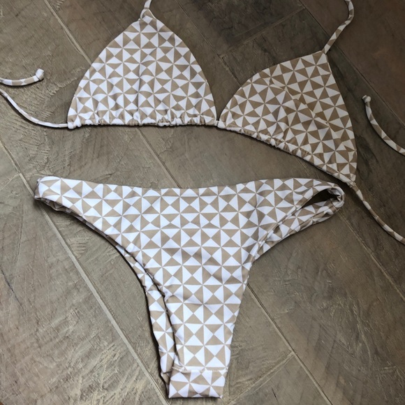 bathing suit top and bottom - Picture 2 of 2